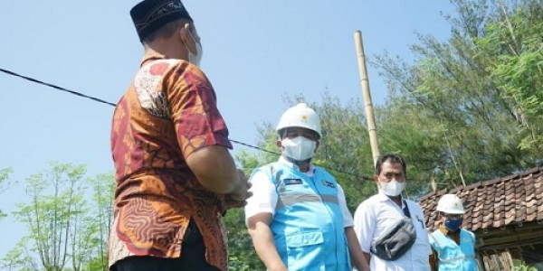 Beralih dari BBM ke Listrik, Rezeki Petani Bantul Kian Mengalir di Lahan Pasir