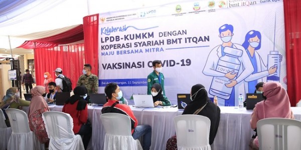 LPDB dan BMT Itqan Targetkan Beri Vaksin ke 3.500 Pelaku UMKM di Garut