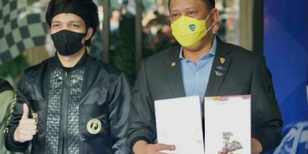 Luncurkan Buku, Ketua MPR Tegaskan Pentingnya Pokok-Pokok Haluan Negara