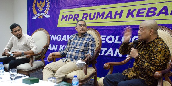 Diskusi  Empat Pilar MPR RI Tema  "Memperkokoh Pancasila di Tengah Kehidupan Bermasyarakat".