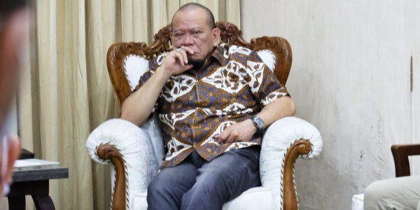Rasio Timpang, Ketua DPD RI Minta Pemerintah Tambah SDM Dokter