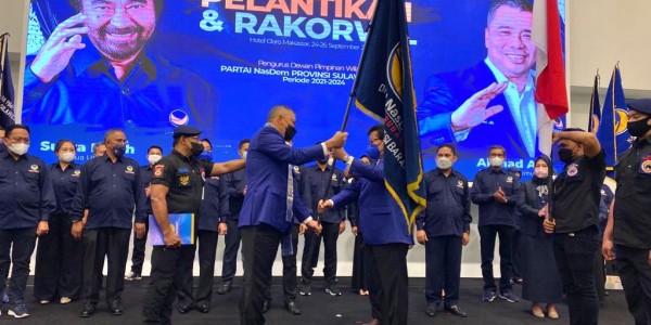 Targetkan Menang Pemilu NasDem Tunjuk Mantan Gubernur Sulbar Jadi Ketua DPW