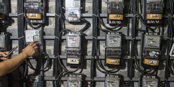 Jangan Cuma Janji Manis, Jokowi Harus Terbitkan Inpres Target Rasio Elektrifikasi 100 Persen