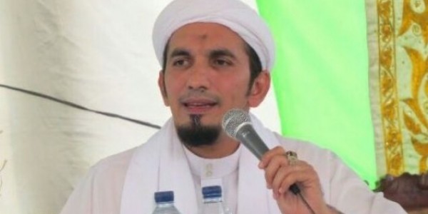 Delapan Bulan Dipenjara dalam Kasus Kerumunan, Eks Ketum FPI Bebas Hari Ini