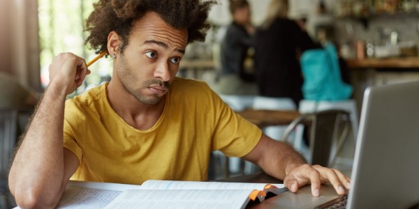 4 Tips Pilih Judul Skripsi, Mahasiswa Angkatan Tua Wajib Baca!
