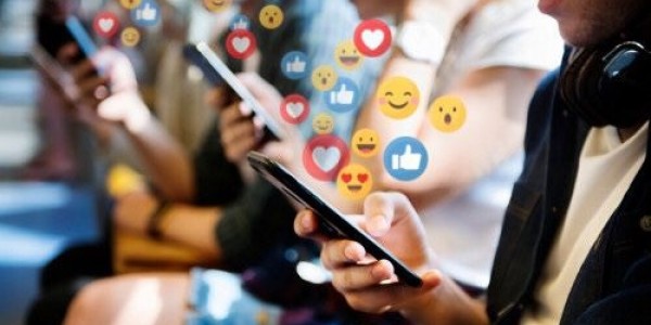 Pentingnya untuk Kita Break Up With Sosial Media