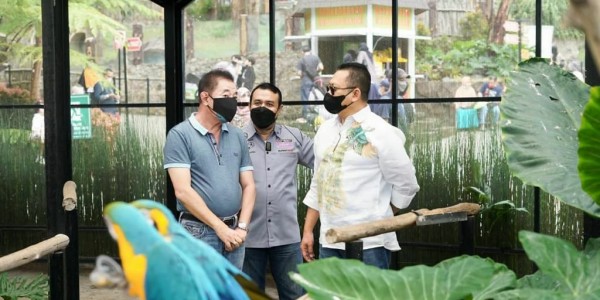Kunjungi Lembang Park and Zoo, Bamsoet Ajak Masyarakat Bantu Pelestarian Satwa