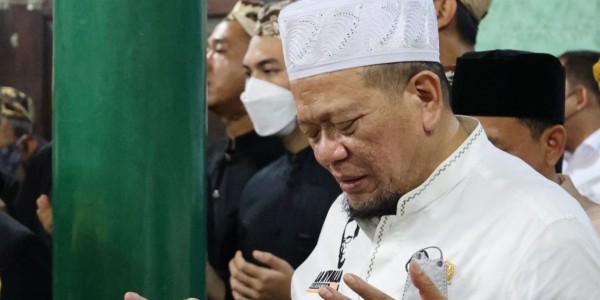 Ketua DPD RI: Maulid Nabi Harus Jadi Momentum Perubahan Umat Muslim