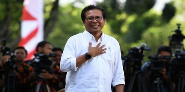 Hari Ini, Jokowi Bakal Lantik Fadjroel Rachman Jadi Dubes Kazakhstan dan Rosan Dubes AS