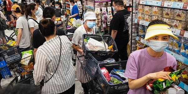 Kembali Lockdown, Warga China Kembali Timbun Kebutuhan Sehari-hari