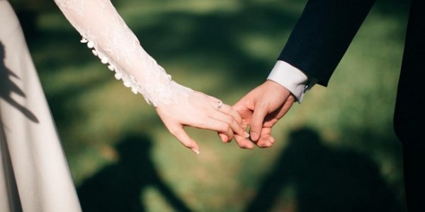 Bikin Gebrakan, Abu Dhabi Izinkan Non-Muslim Nikah Secara Sipil