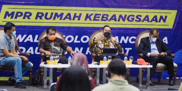 Empat Pilar MPR RI  tema "Panglima TNI Baru dan Tantangan Ketahanan NKRI"