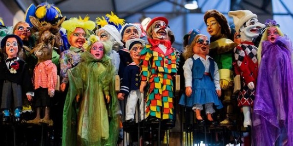 Hiraukan Gelombang Covid-19, Warga Jerman Tetap Gelar Pesta Karnaval 