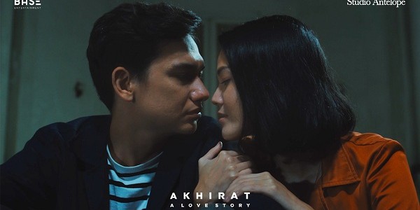 Akhirat: A Love Story: Kisah Asmara yang Mengaduk Perasaan