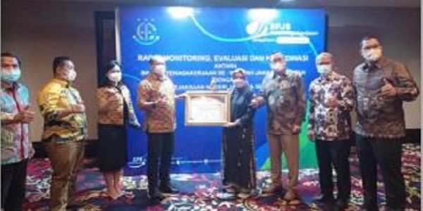 Selamatkan Keuangan Negara, Kejari Jaksel Dapat Penghargaan dari BPJS Ketenagakerjaan 