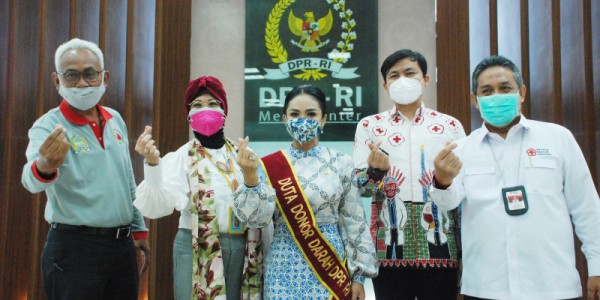 Kris Dayanti Dinobatkan Sebagai Duta Donor Darah