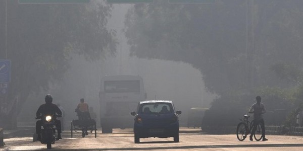 Polusi Udara Masih Parah, India Kekeh Buka Sekolah Tatap Muka