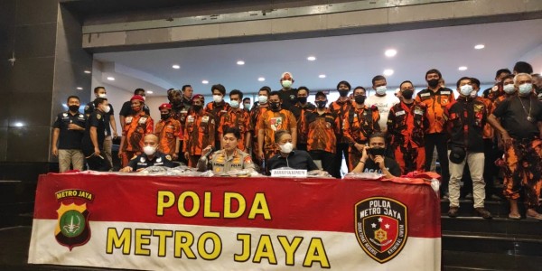 Keroyok Perwira Polri, 21 Anggota Pemuda Pancasila Diamankan di Polda Metro