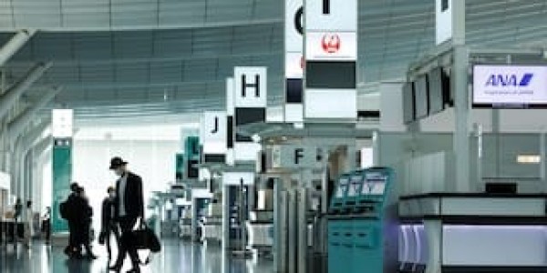 Khawatir Varian Omicron, Australia Larang Penerbangan dari Afrika Selatan
