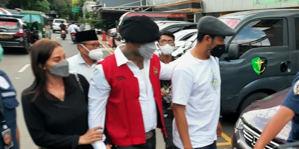 Kasus Dugaan Pengancaman Adam Deni, Jerinx Resmi Ditahan di Polda Metro