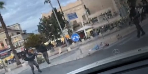 Pasukan Israel Tembak Pemuda Palestina Dari Jarak Dekat