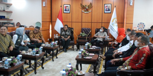 Pimpinan DPD RI Terima Auidensi Perhimpunan Menemukan Kembali Indonesia