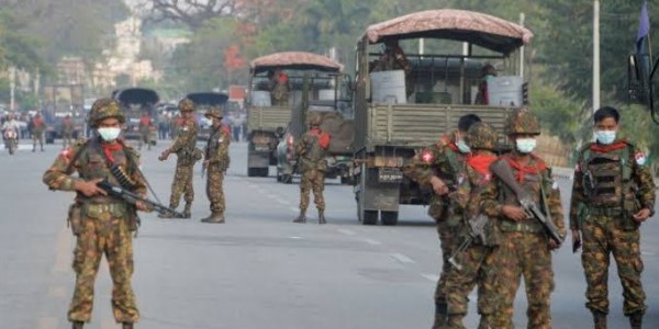 Junta Militer Myanmar Dilaporkan Bakar Sebelas Warga Hingga Tewas