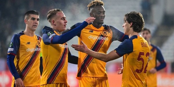 Tumbangkan CSKA Sofia 3-2, AS Roma Puncaki Klasemen Europa League