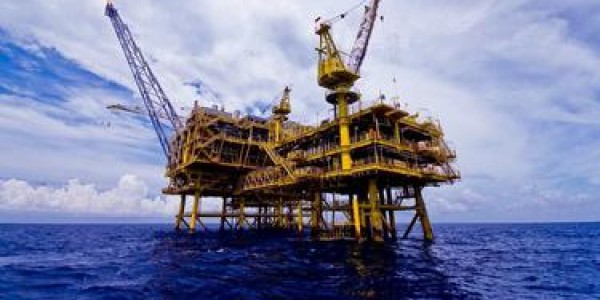 Pemerintah Diingatkan Jangan Anggap Enteng Hengkangnya Investor Migas
