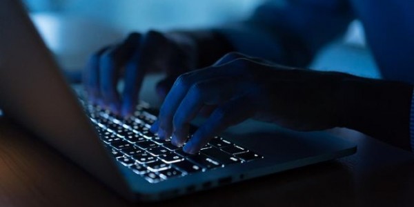 Situs Pemerintah Ukraina Jadi Sasaran Serangan Siber, AS Tawarkan Bantuan