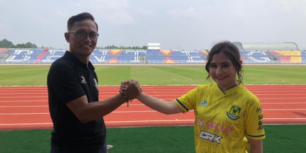 Resmi Jadi Pemilik Persikota, Prilly Latuconsina Siap Bikin Gebrakan Baru di Liga Indonesia