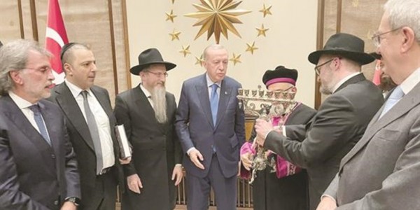Erdogan Mengaku Negaranya Berupaya Salurkan Gas Alam Israel ke Eropa