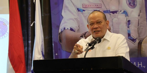Ketua DPD RI Minta Pembinaan Squash Jawa Timur Sentuh Semua Lapisan Masyarakat