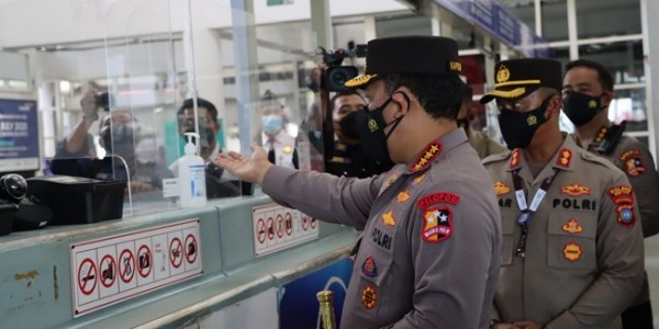 Cek Kesiapan Travel Bubble, Kapolri Tegaskan Harus Sesuai Prosedur dan Prokes