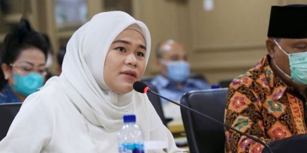Kritik Permenaker 2/2022, Jialyka Maharani: JHT Harus Ditinjau Ulang, Jangan Mempersulit Pekerja