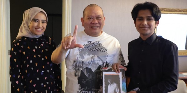 Bertemu Kreator TikTok Husain Basyaiban, Ketua DPD RI Dorong Milenial Melek Politik