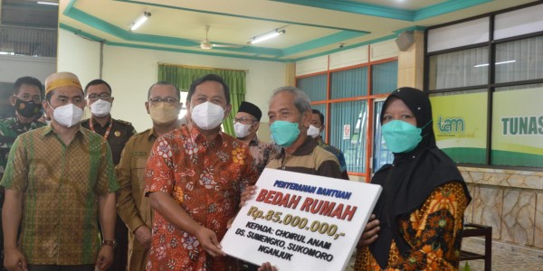 Kemenkop Ingatkan Koperasi Jangan Cuma Sibuk Ngurusi Penampilan Kantor  Saja