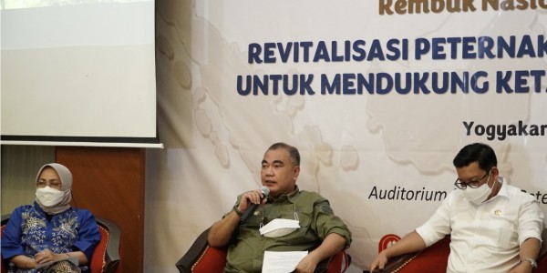 Kementan Dorong Penguatan dan Penataan Rantai Pasok Telur Ayam Ras