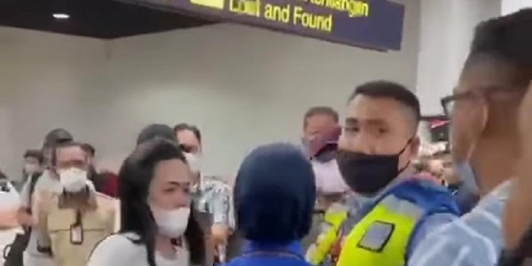 Viral Video Penumpang Ngamuk, Begini Penjelasan Lion Air 