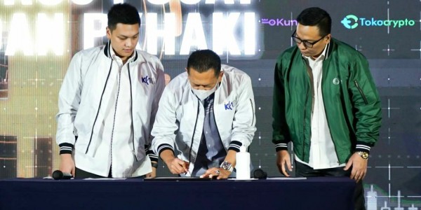 Bamsoet Lantik Pengurus Indonesia Crypto Consumers Association dan Perkumpulan Konsultan Hukum Aset Kripto Indonesia