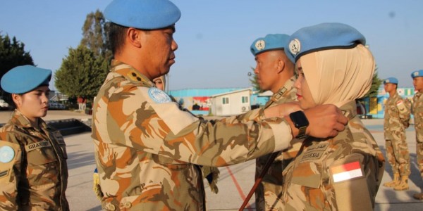 102 Prajurit TNl di Kongo dan Lebanon Naik Pangkat