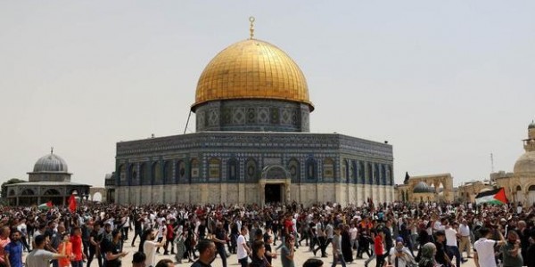 Makin Bringas, Pasukan Zionis Kembali Serbu Masjid Al-Aqsa