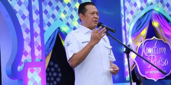 Bersama Founder CRK Corporation Ketua MPR RI Berikan Santunan Anak Yatim