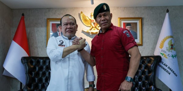 Silaturahmi ke Ketua DPD RI, Ruslan Buton Prihatin dengan Kondisi Bangsa