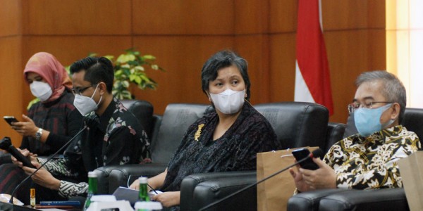 Focus Group Discussion "Nilai-Nilai Baik Untuk Indonesia Bangkit: Sebuah Renungan Kebangkitan Nasional"