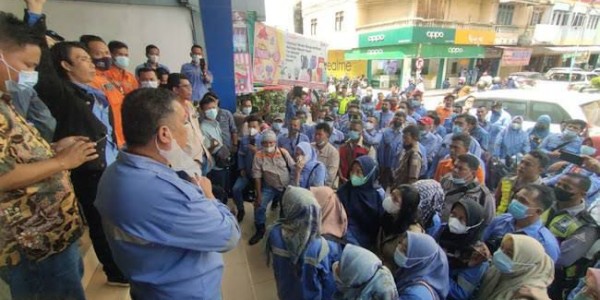 Rugikan Karyawan, Tokoh Pemuda  Minta PT Titan Angkat Kaki dari Sumsel