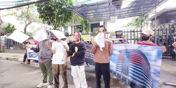 Momen Harkitnas, Aktivis Ajak Masyarakat Perang Lawan Bahaya Laten Korupsi Formula E