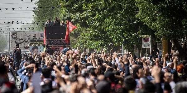 Slogan 'Mampus Israel' Menggema Saat Pemakaman Anggota IRGC Iran yang Gugur Dibunuh  