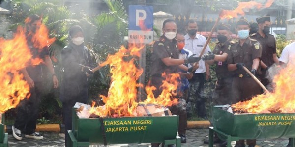Kejari Jakpus Musnahkan Barang Bukti Perkara Narkotika, Ada Kokain Hingga Shabu-Shabu