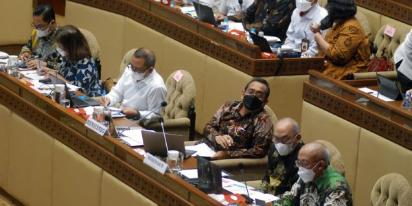 Rapat Kerja Komisi II DPR dengan Mensesneg